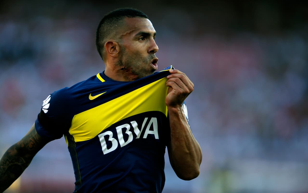 El jugador dejó a su amado Boca Juniors para convertirse en el futbolista mejor pagado del mundo.