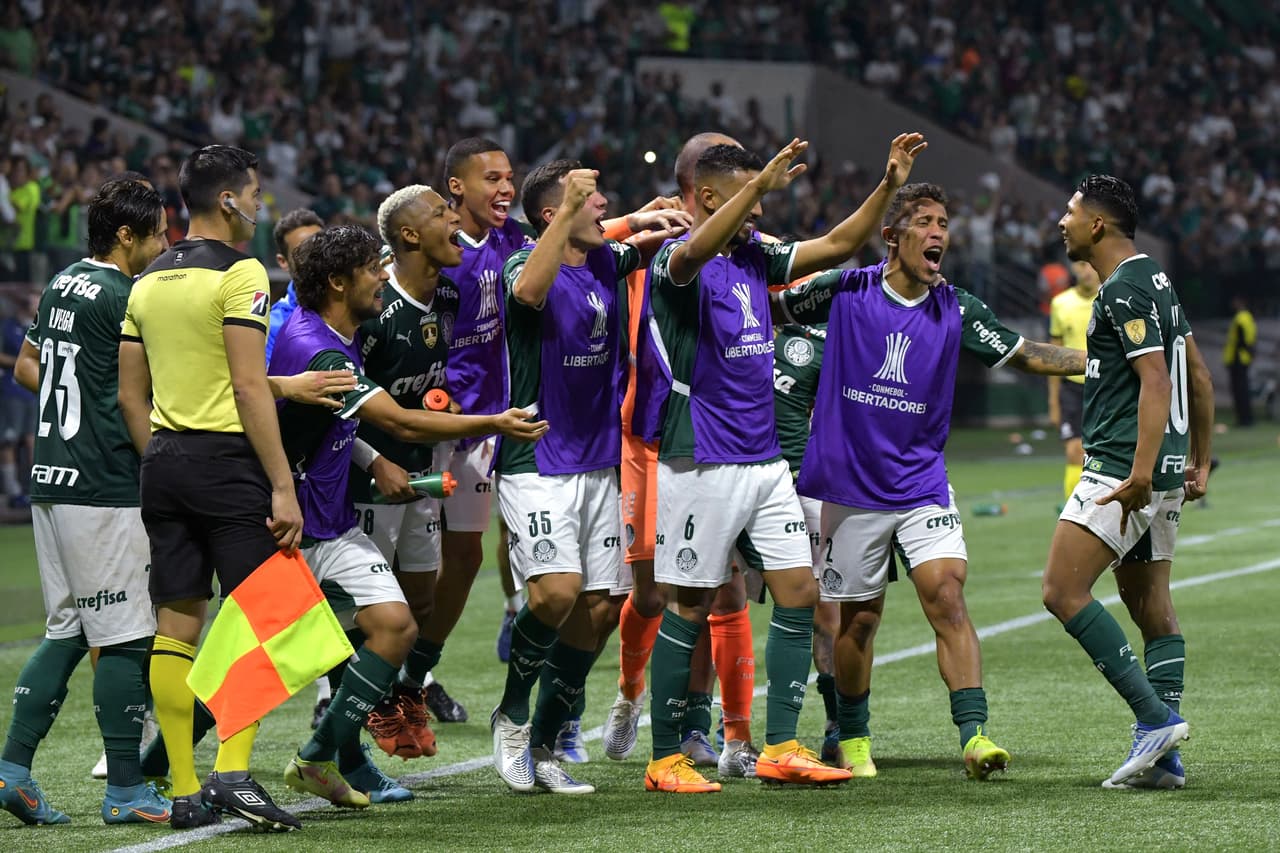 Palmeiras aplastó 5-0 a Cerro Porteño en el Allianz Parque para superar los Octavos de Final con un marcador global de 8-0.