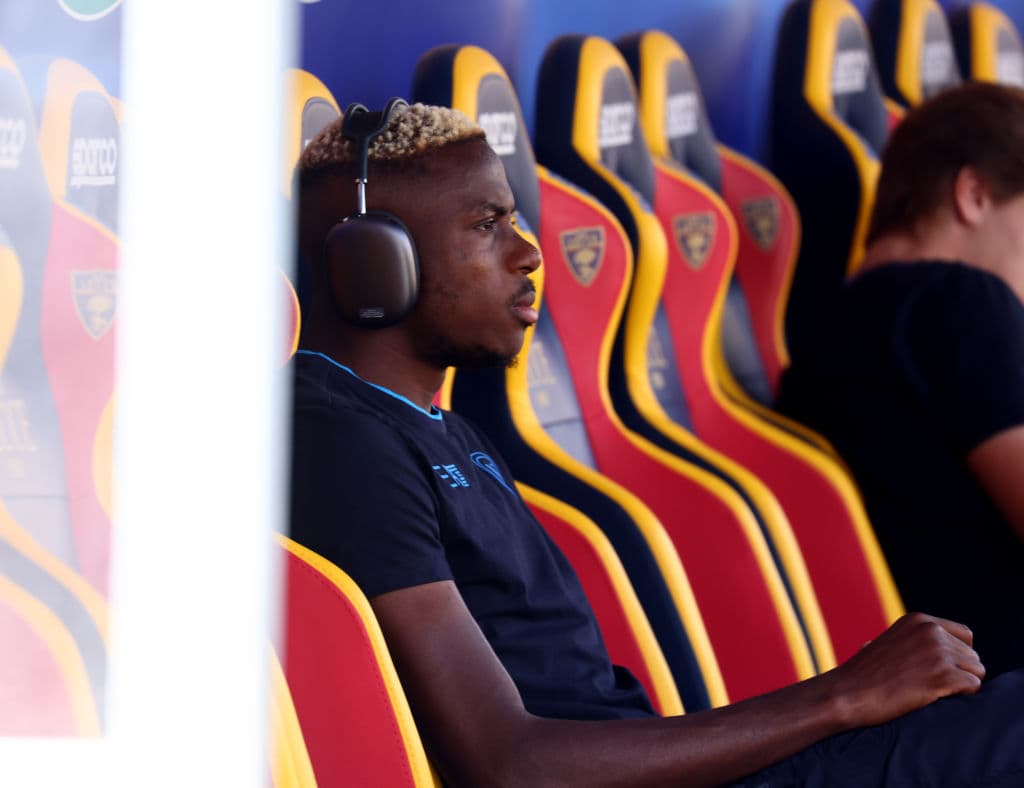 Napoli desmiente castigo a Victor Osimhen por suplencia ante Lecce