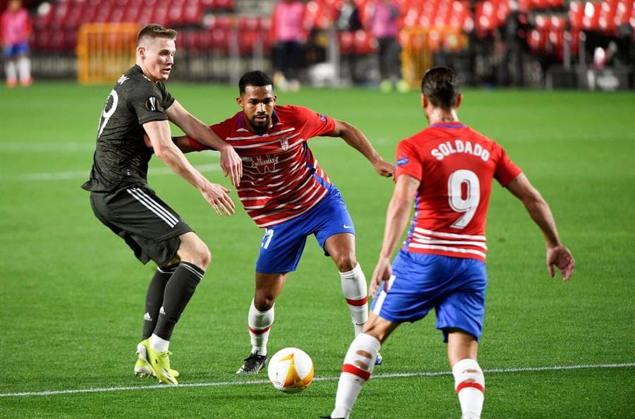 Manchester United se va de España con dos goles a favor durante los Cuartos de Final de la UEFA Europa League. Los goles por parte de los 'Red Devils' fueron de Marcus Rashford y Bruno Fernandes de penal y al filo del partido. El jueves 15 se debaten el pase a la semifinal de la justa europea.