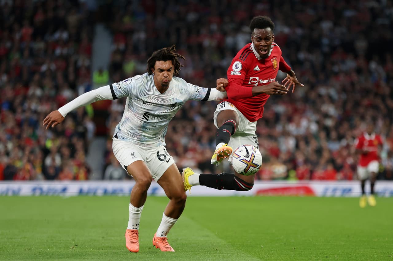 Gran triunfo en Old Trafford del Manchester United sobre el Liverpool por marcador de 2-1; goles de Sancho y Rashford por los Red Devisl y de Salah por los Reds.