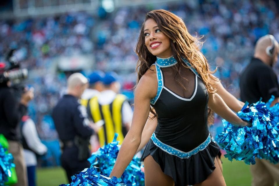 Las bellezas de los Carolina Panthers te estarán esperando en el Super Bowl 50. Checa lo mejor de ellas en la temporada.