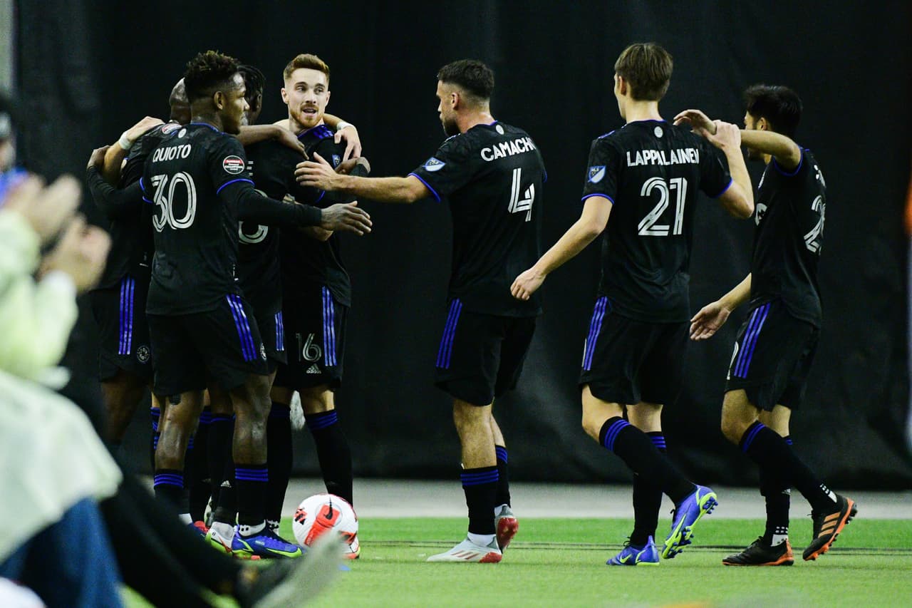 Montral sale con todo en su estadio, vence 3-0 a Santos y aseguran su plaza en los cuartos de final con un global a favor de 3-1.