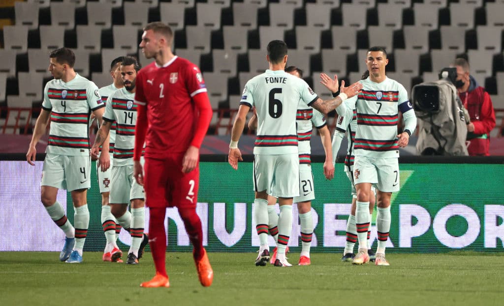 Serbia y Portugal empataron a dos tantos en duelo del Grupo A; ambas escuadras llegaron a cuatro unidades.