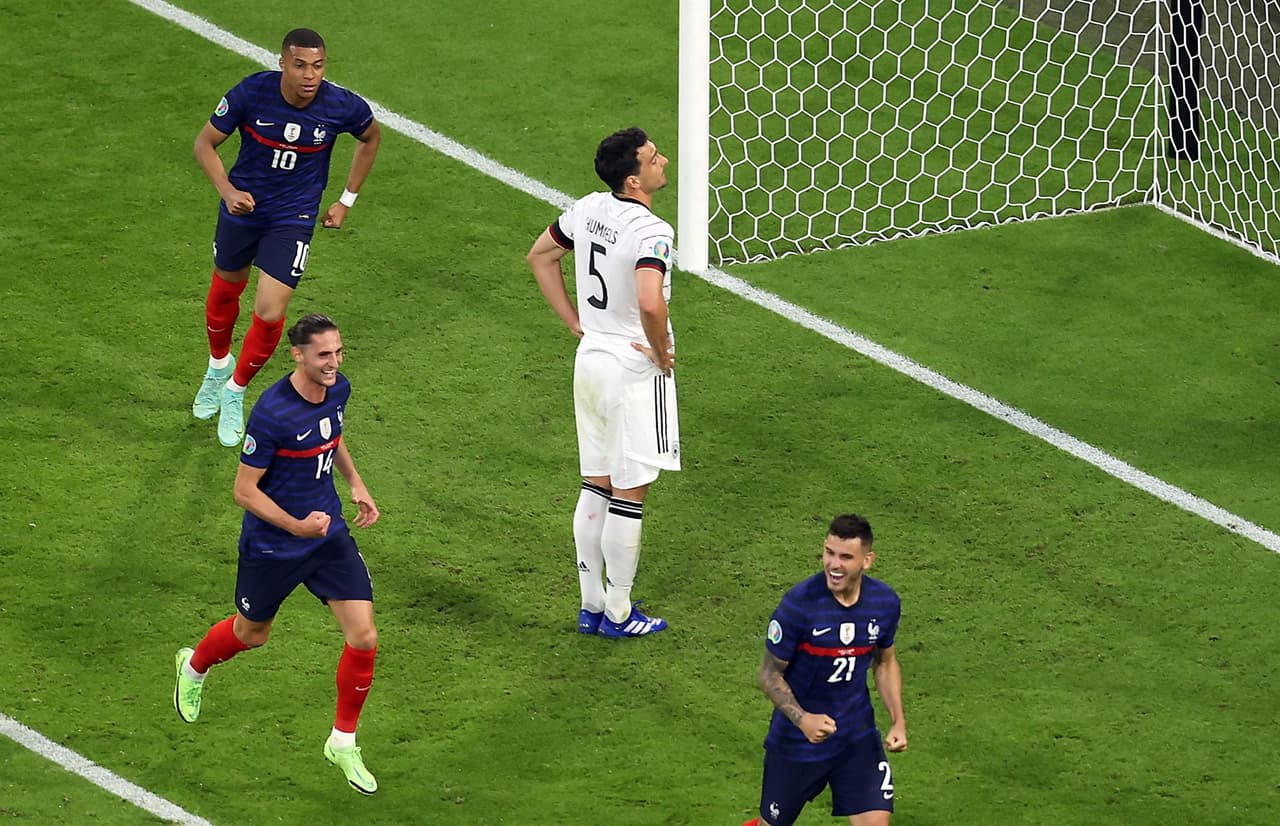 Francia derrota a Alemania en su debut en la Euro 2020 con marcador de 1-0. El primer y único tanto del encuentro fue un autogol por parte de Matts Hummels durante el primer tiempo, dandole la victoria a 'les Bleus' e inicia el campeón del mundo con el pie derecho.