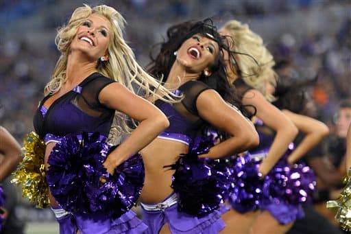 ¡Regresaron las hermosas cheerleaders de la NFL!, como los jugadores, ellas también se preparan al máximo para la temporada 2015, checa lo mejor de ellas en la primera semana.