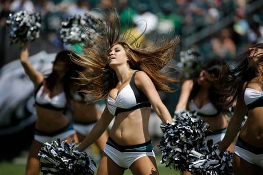 ¡Regresaron las hermosas cheerleaders de la NFL!, como los jugadores, ellas también se preparan al máximo para la temporada 2015, checa lo mejor de ellas en la primera semana.
