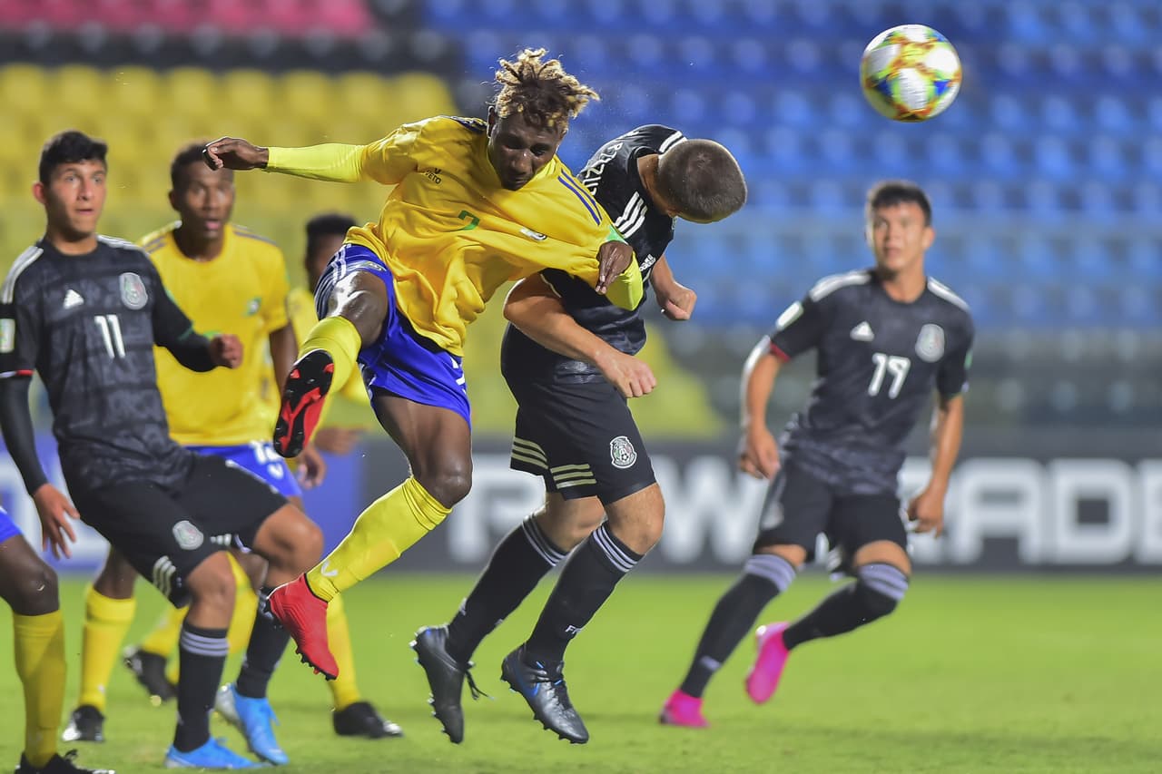 El Tri se mostró muy superior y aprovechó las carencias del rival para pasarle por encima.