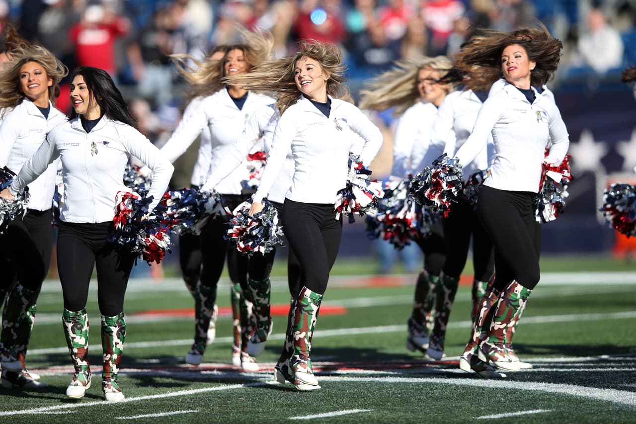Esta hermosa porrista, de cara angelical, está en las filas de los actuales campeones de la NFL, los New England Patriots. Checa sus mejores imágenes.