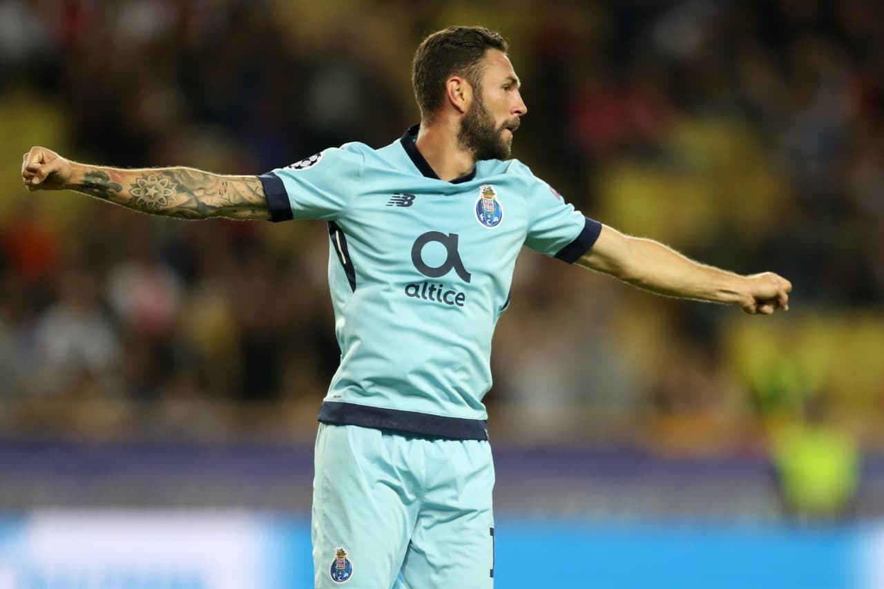 El mexicano Miguel Layún volvió con goles en el 2018 con Porto, aunque incluso ha pensado en su salida en el mercado invernal para tener más continuidad.