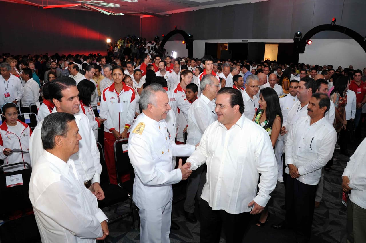 La Federación Mexicana de Futbol con apoyo del gobierno da una nueva franquicia a la ciudad, misma que al paso de dos años regresaría a Primera División sin méritos deportivos.