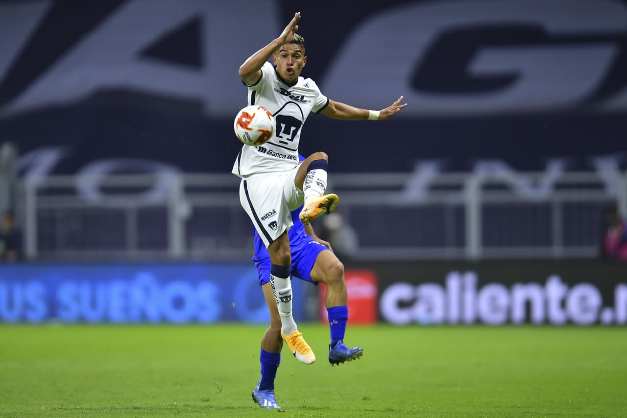 Dinenno rescató el resultado en la recta final para clasificar a la fiesta grande en segundo lugar. | Orbelín Pineda abrió el marcador para los cementeros; Juan Ignacio Dinenno (86’, 90’) emparejó los cartones y dio vuelta al juego en la recta final. Pumas y Cruz Azul clasifican directamente a la Liguilla en las posiciones segunda y cuarta, respectivamente.