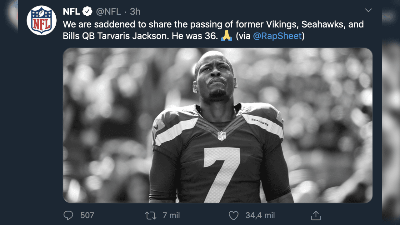 El mundo del futbol americano comprendido por la NFL, equipos de la NFL, coaches y compañeros, dan el último adiós al exquarterback.