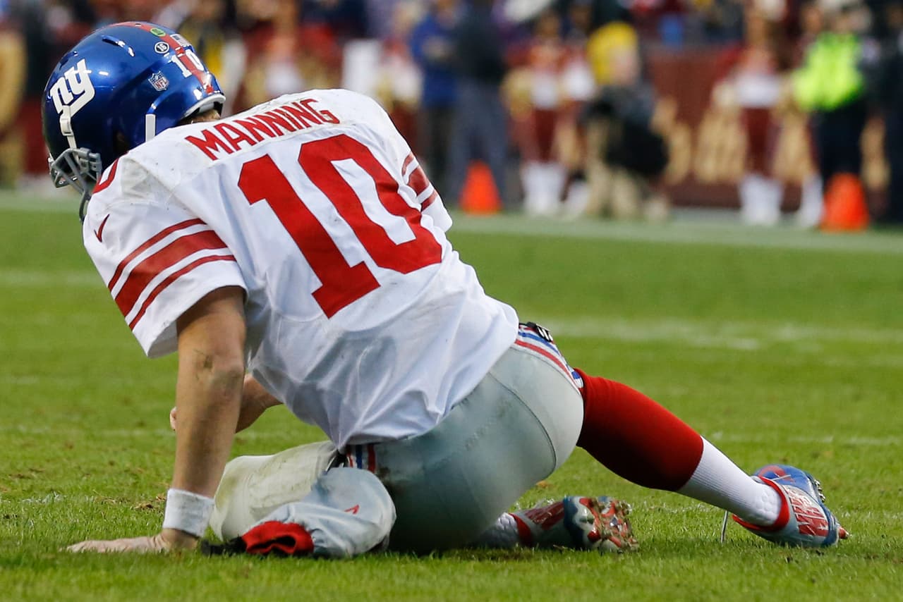 Los Washington Redskins empataron a los New York Giants al tope del Este de la NFC al vencerlos 20-14 en la semana 12, estas son las mejores imágenes de este reñido encuentro.