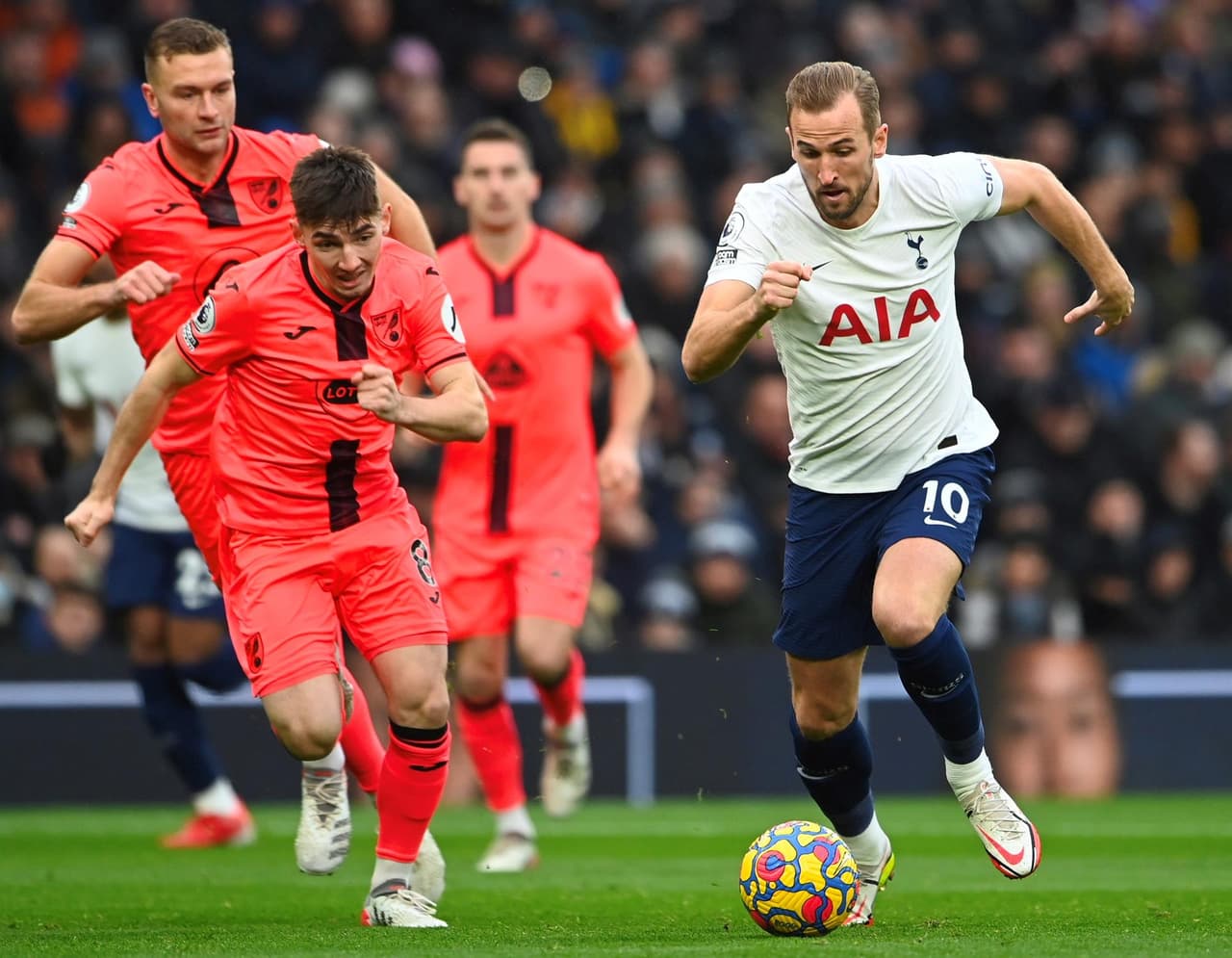 Con goles de Lucas Moura, Davinson Sánchez y Son Heung-Min, el Tottenham se impone ante Norwich City 3-0 y ya acumulan 4 partidos sin derrota en esta temporada de la Premier League.