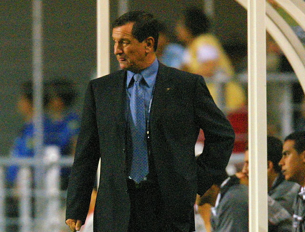 El rendimiento de México pondría en peligro el puesto de Enrique Meza frente al Tricolor.