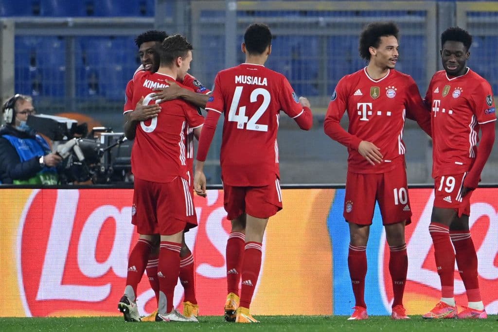 Bayern Munich golea a la Lazio 4-1 durante el partido de ida de la UEFA Champions League. Robert Lewandowsi abrió el marcador al minuto 9, seguido de Musiala al minuto 24 y Sané hizo lo propio al 42', al final, Acerbi, con autogol, marcaron la goleada sobre los de Inzaghi.