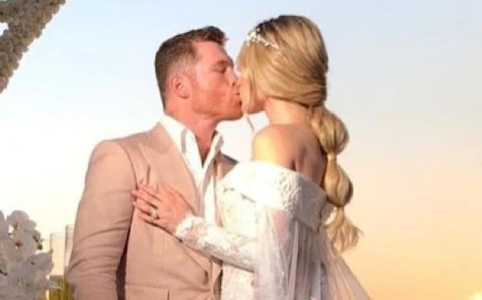 La celebración ocurrió
<a href="https://www.univision.com/famosos/en-video-la-espectacular-boda-de-saul-canelo-alvarez-y-fernanda-gomez-en-mexico-video"><b>siete días después de su matrimonio civil</b></a>, que se realizó el 15 de mayo pasado.