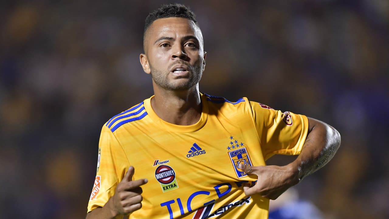 Rafael Carioca renueva con Tigres para el Apertura 2020