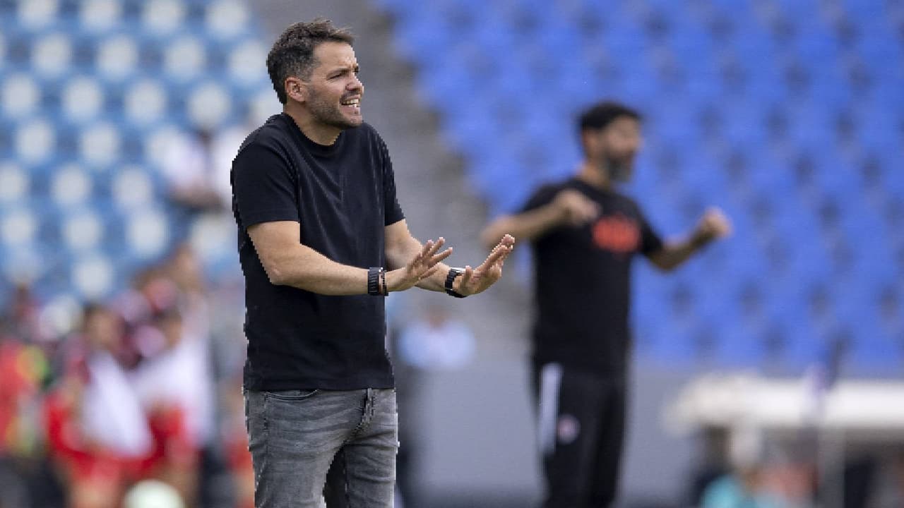 Larcamón acepta mal momento celeste, pero lanza advertencia