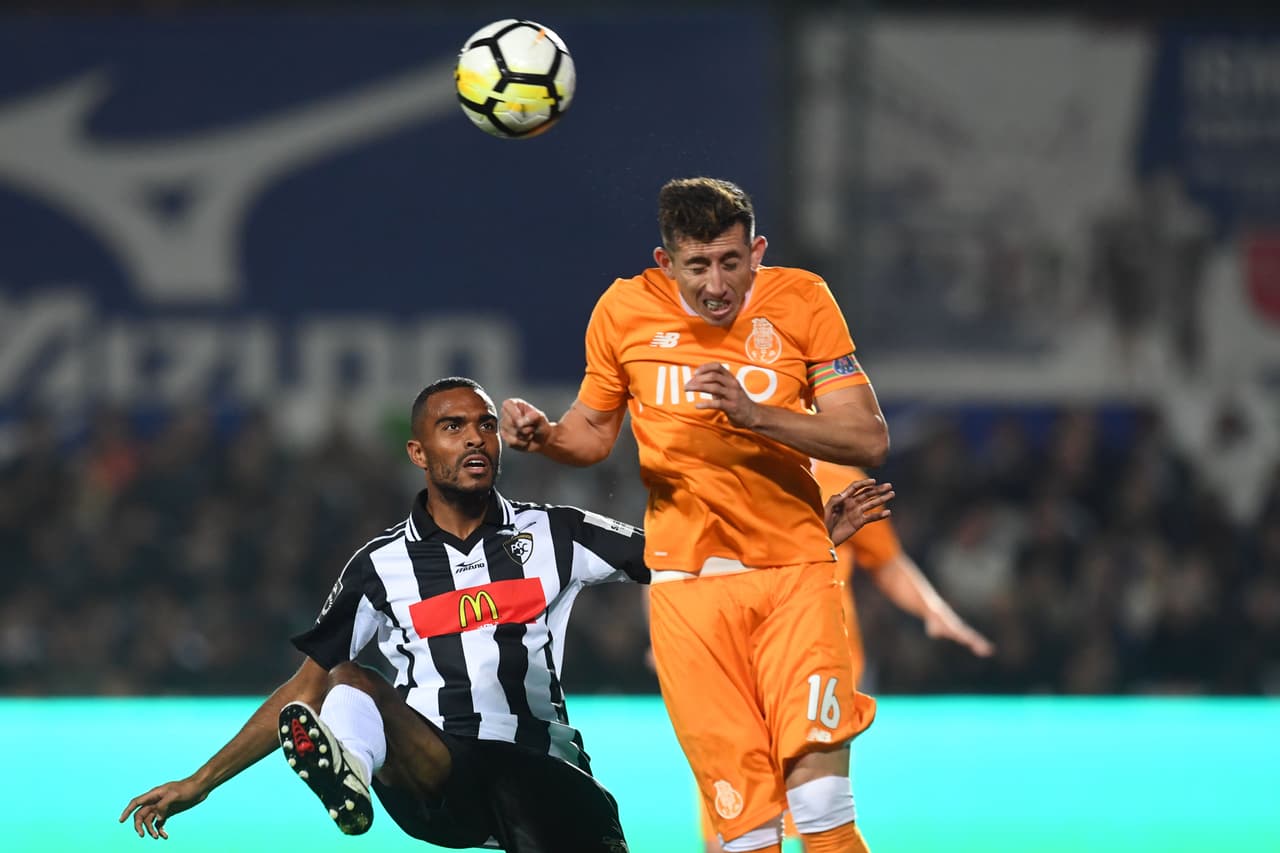 Héctor Herrera fue titular con el Porto.