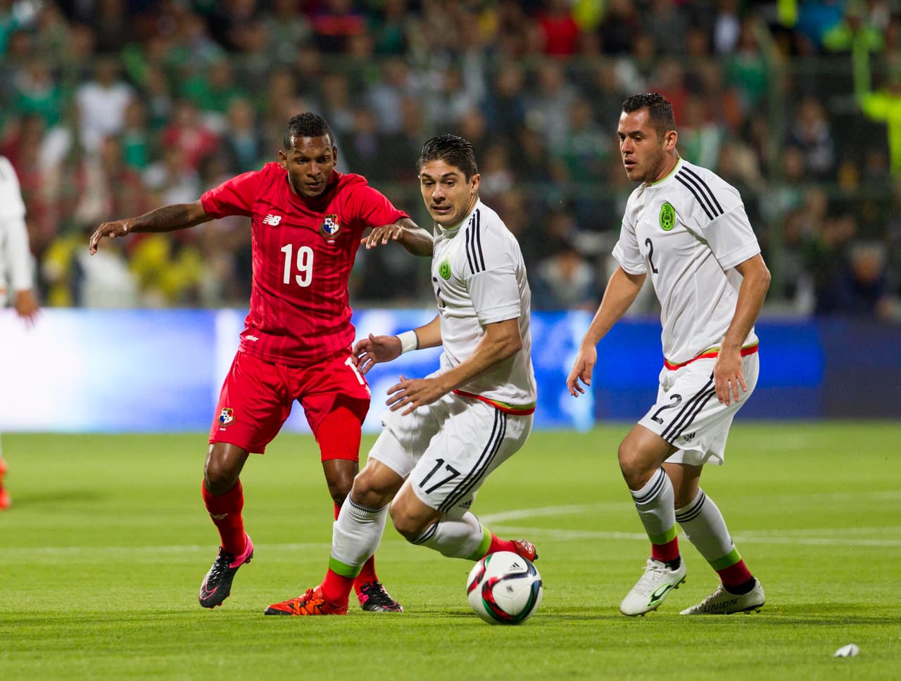 Alberto Quintero no paraba de correr en el partido, un todo terreno al que se le puede sacar mucho provecho. Calificación 9