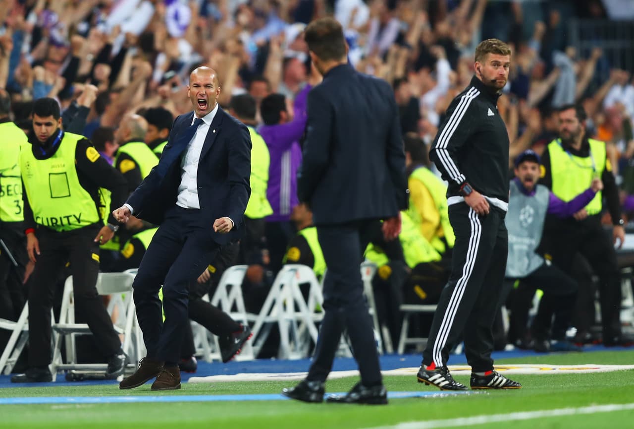 A pesar de ello, Real Madrid y Zidane salieron airosos del clásico capitalino en el torneo y demostró su capacidad en Champions al ser el primer equipo que repitió título en esta nueva era.