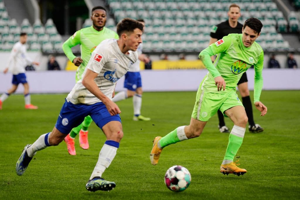 Schalke 04 es goleado 5-0 por el Wolfsburg y alargan su mala racha a 11 partidos sin poder ver la victoria.