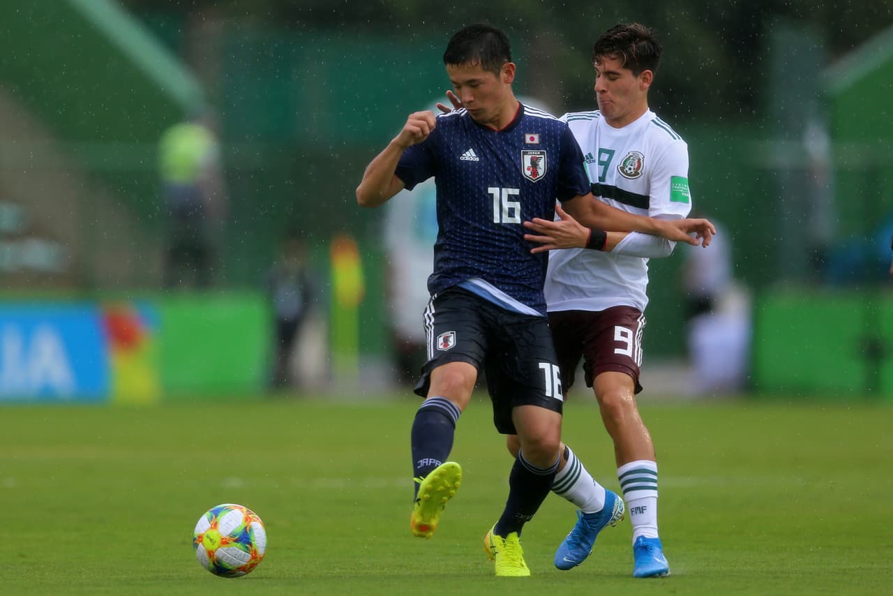 México vence a Japón 2-0, con goles de Pizzuto y Muñoz; jugará contra Corea del Sur en cuartos de final.