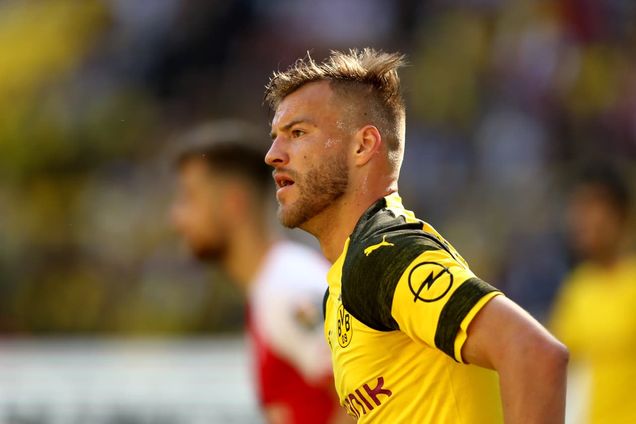 El ucraniano Andriy Yarmolenko saldria del Borussia Dortmund después de solo una temporada. West Ham toma la delantera por ficharlo.