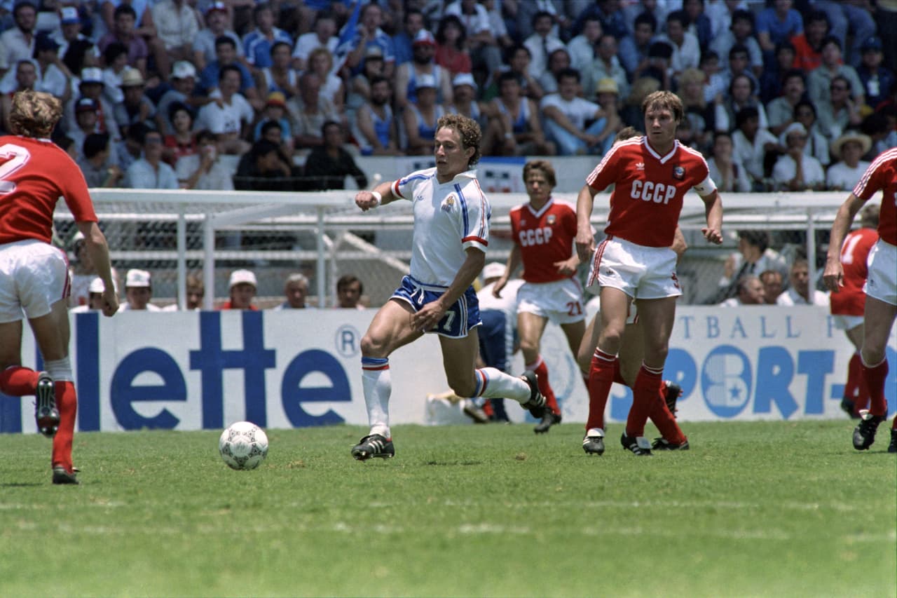 La última participación de la Unión Soviética como selección fue en México en 1986, pues después apareció como Rusia tras la desintegración en 1989.