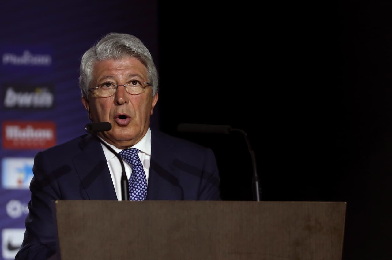 Cerezo, quien está haciendo un gran esfuerzo por mejorar la plantilla del Atleti, se mostró contento por la incorporación de Lodi por las próximas seis temporadas.