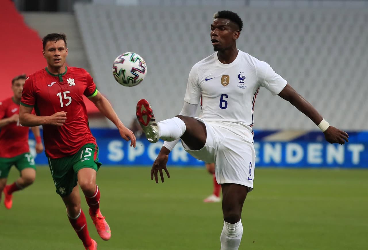Francia derrota 3-0 a la escuadra de Bulgaria previo a su participación a la Euro 2021. Antoine Griezmann abrió el marcador al minuto 29 y Oliver Giroud se lució con doblete para darle la victoria a su equipo sobre los búlgaros. 'Les Bleus' iniciarán la competencia europea ante Alemania.
