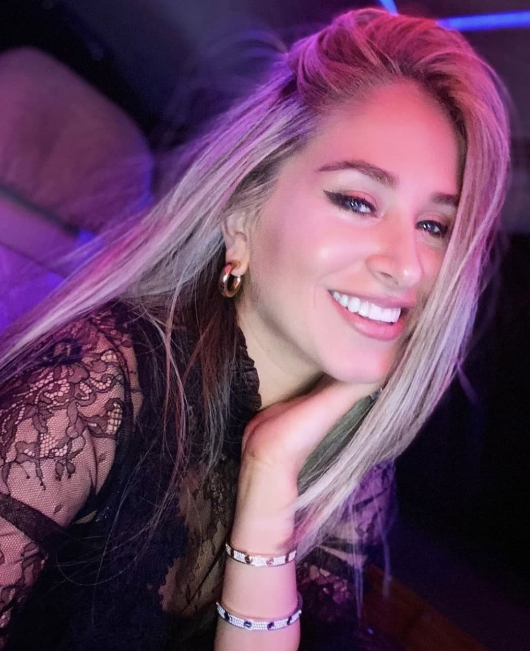 Paul Pogba es de las pocas estrellas del futbol que destacan fuera y dentro del terreno de juego.