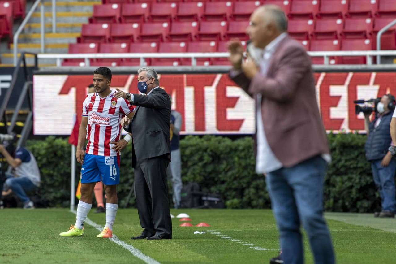 Fue el debut de Víctor Manuel Vucetich al banquillo del Guadalajara.