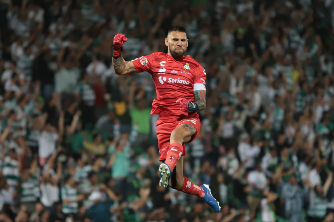 Jonathan Orozco gritó con euforia el segundo tanto de los locales.