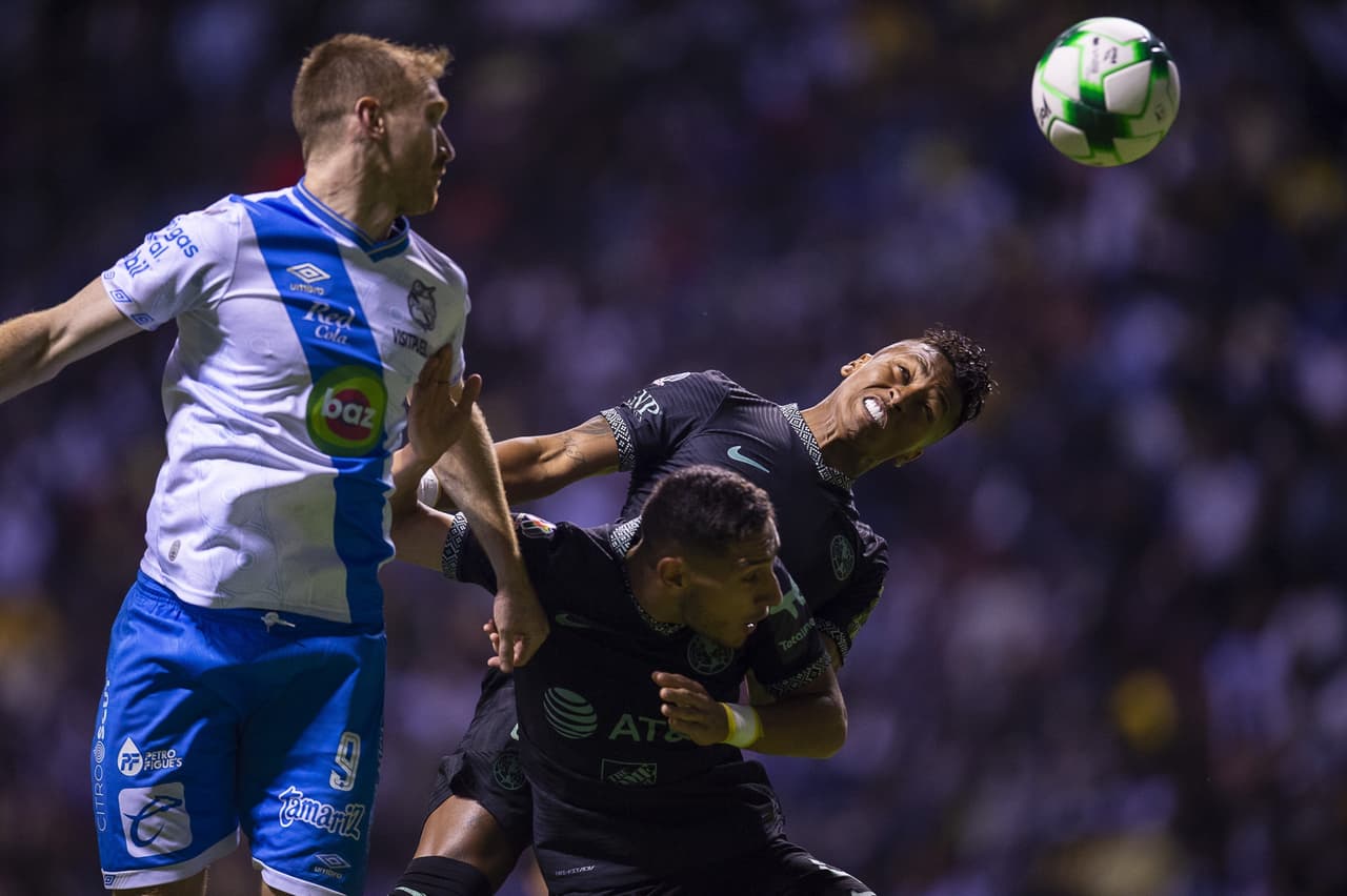 Cuando parecía que la Franja se llevaba el triunfo, un centro de América a balón parado con 10 minutos restantes fue aprovechado por Sebastián Cáceres para el 1-1 definitivo.
