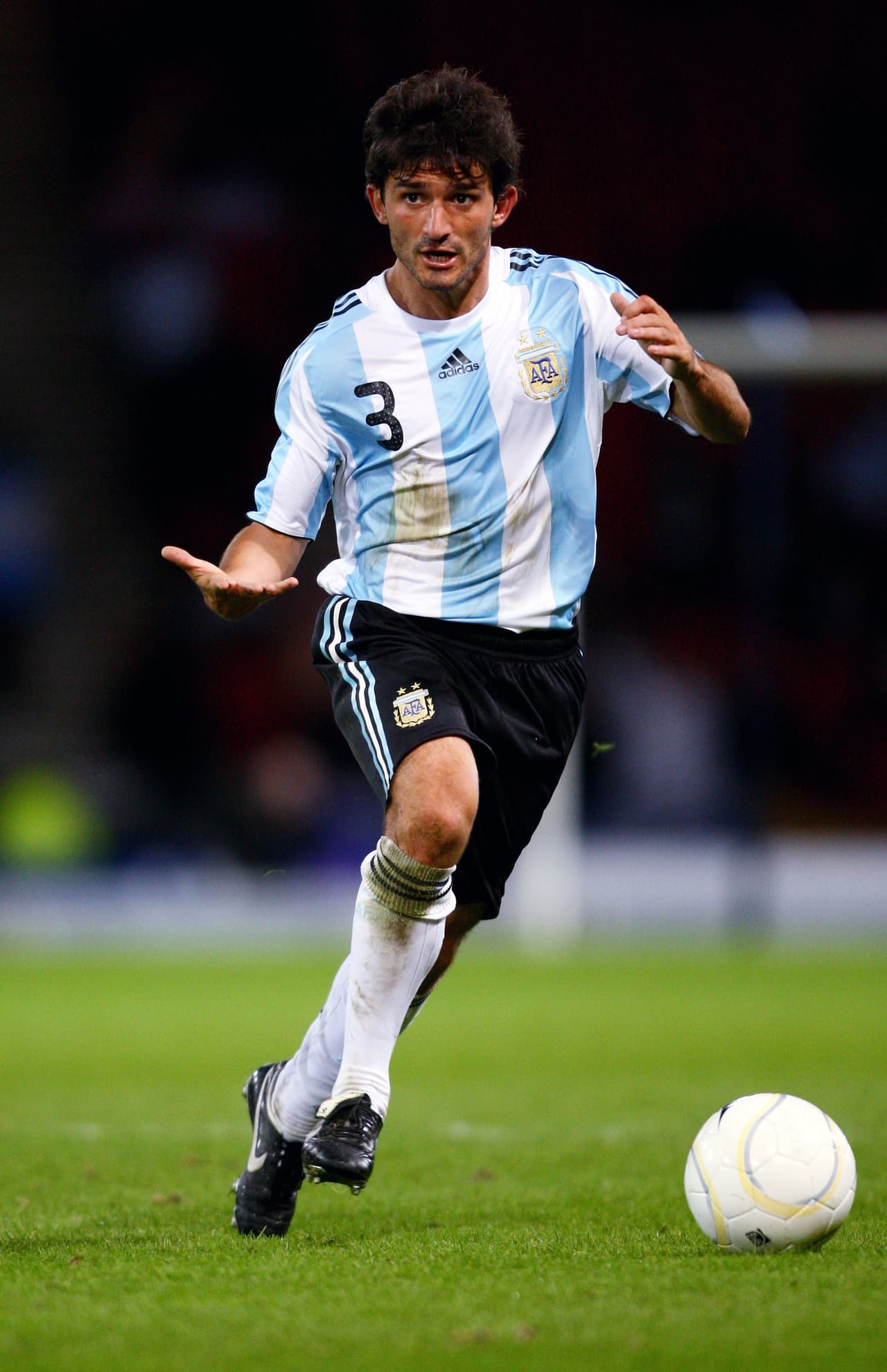 Defensa: Emiliano Papa (Argentina)