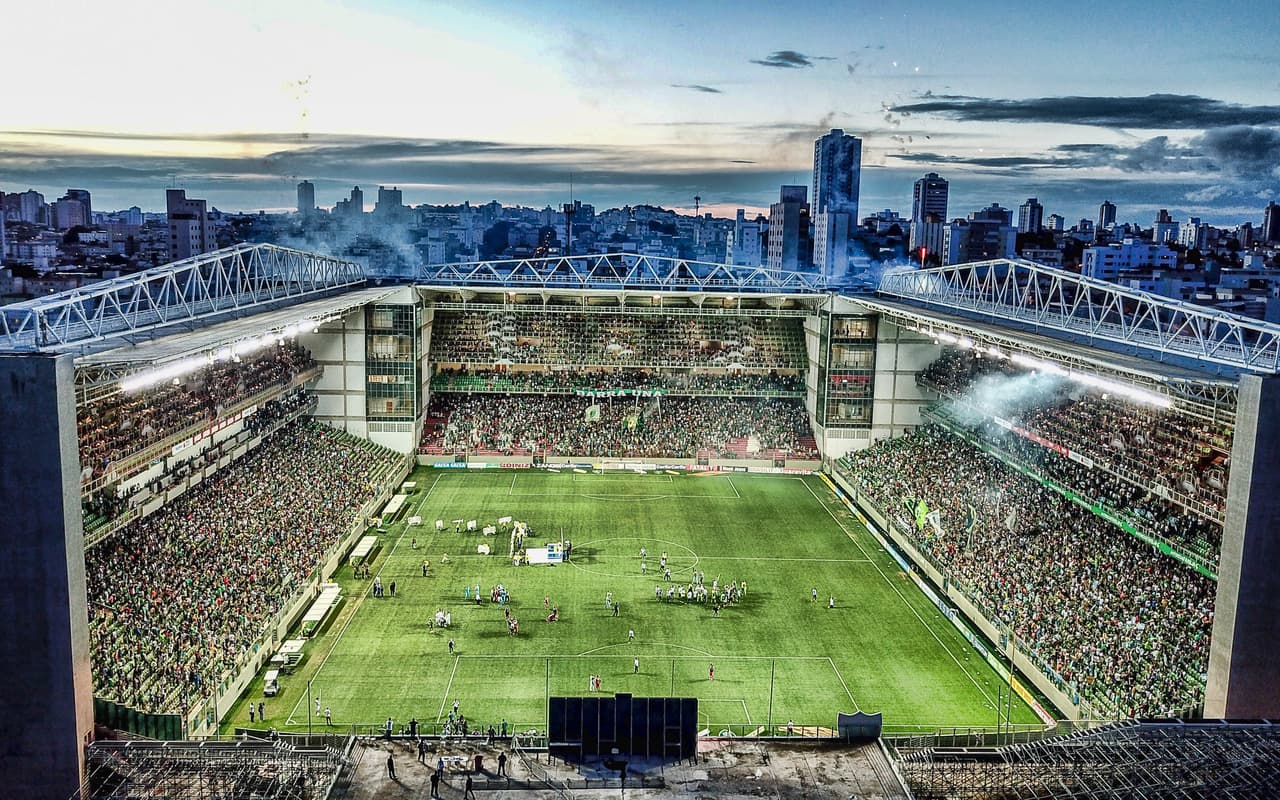 El Estadio Raimundo Sampaio, conocido como Estadio Independência, es casa del Atlético Mineiro.