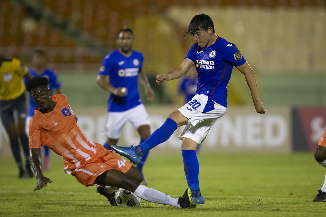 Cruz Azul no logra aprovechar su superioridad y complican un poco su pase a cuartos de final, luego de empatar 0-0.