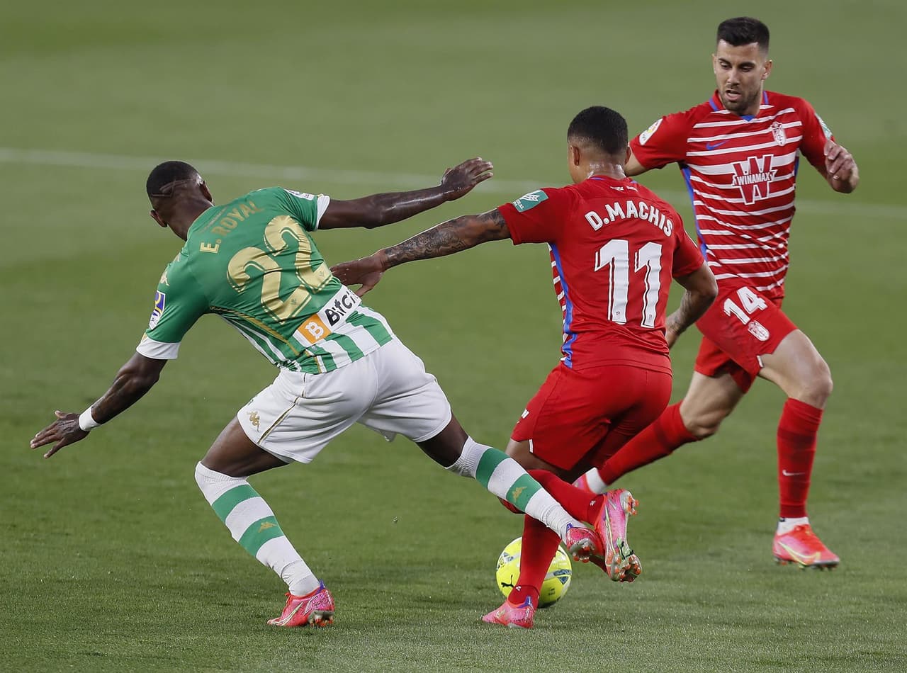 Con doblete de Borja Iglesias, el Real Betis consigue victoria sobre Granada 2-1 en la Jornada 35 de LaLiga. Al minuto 71 ingresó Diego Lainez y al 89' entró de cambio And´res Guardado; los verdiblancos se acercan a puestos europeos.