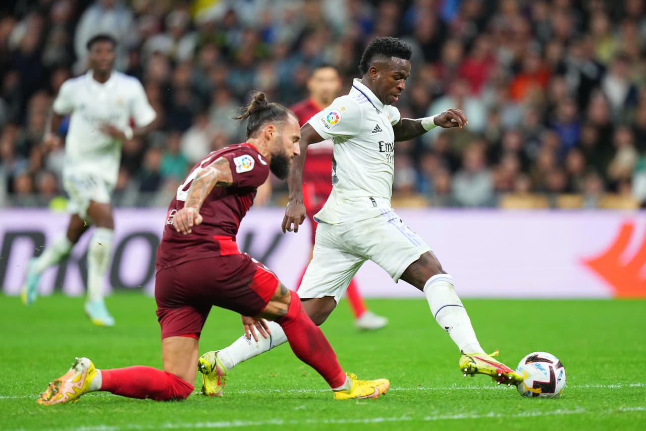 El equipo de Chamartin comanda LaLiga con 31 unidades y marca distancia del Barcelona que tiene 25 puntos.