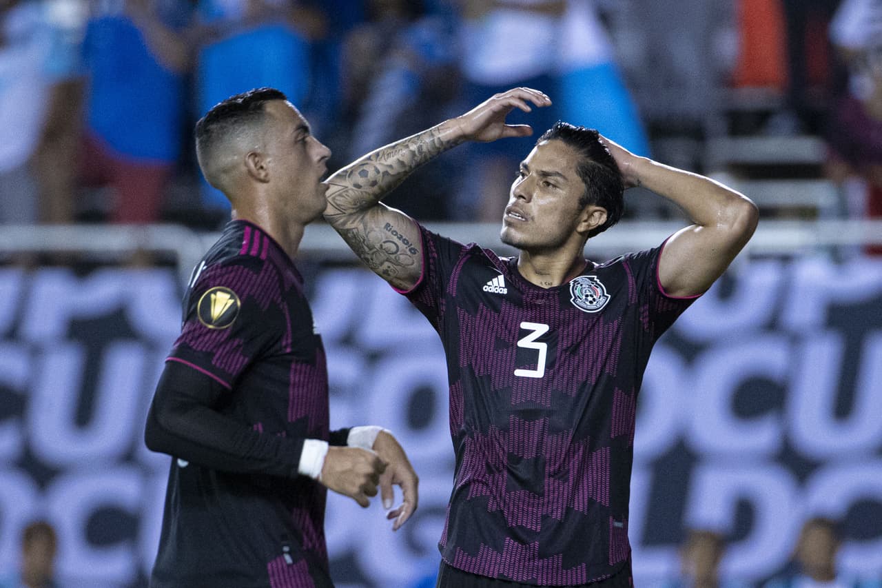 Tras su decepcionante debut ante Trinidad y Tobago, el Tricolor consiguió su primera victoria en la Copa Oro de la mano del 'Mellizo', quien hizo dos goles, y Orbelín Pineda, quien marcó el tercero.