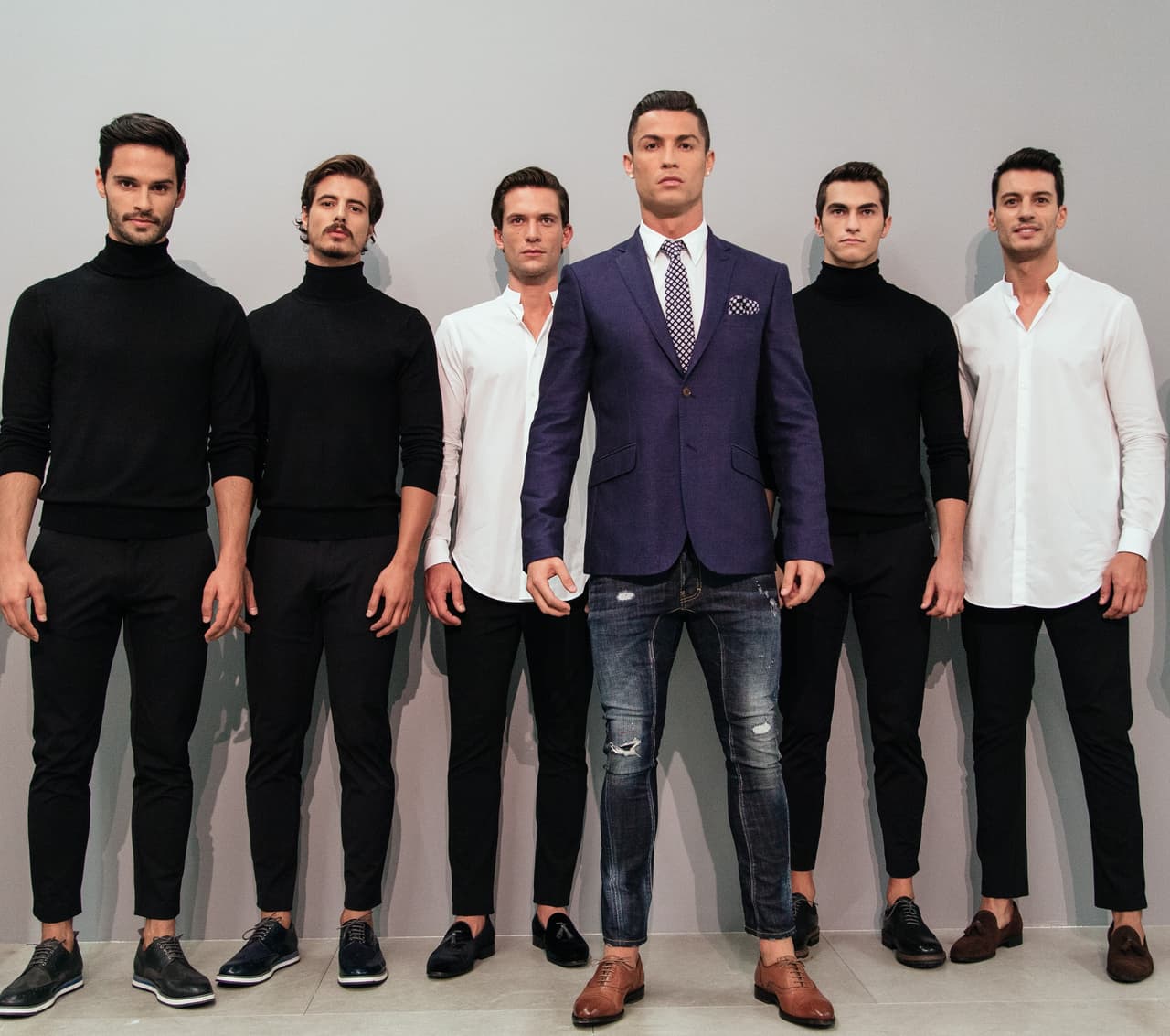 El delantero de Real Madrid ha modelado para sus lanzamientos de prendas y de perfumes, entre otros productos con su marca.