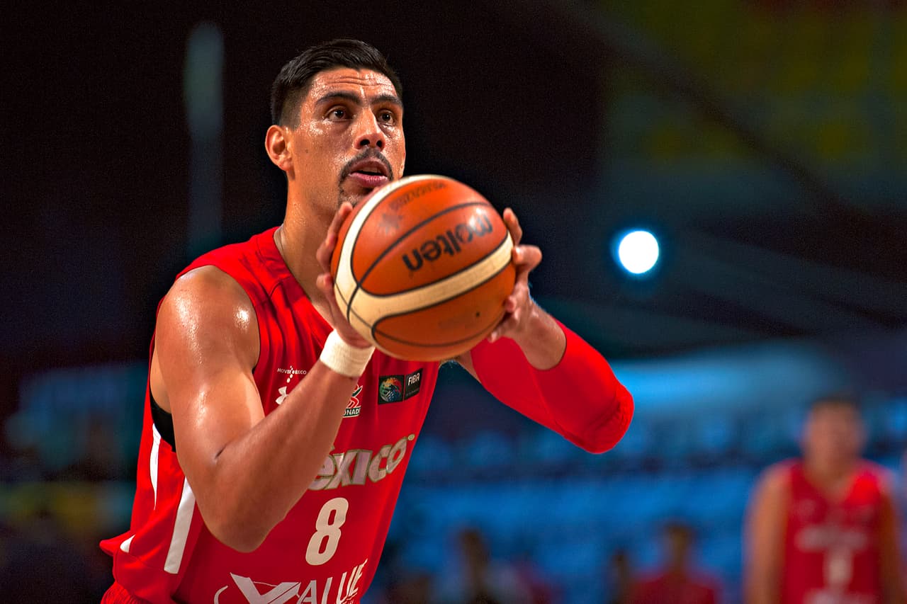 Ayón se impone a Guardado en el PND