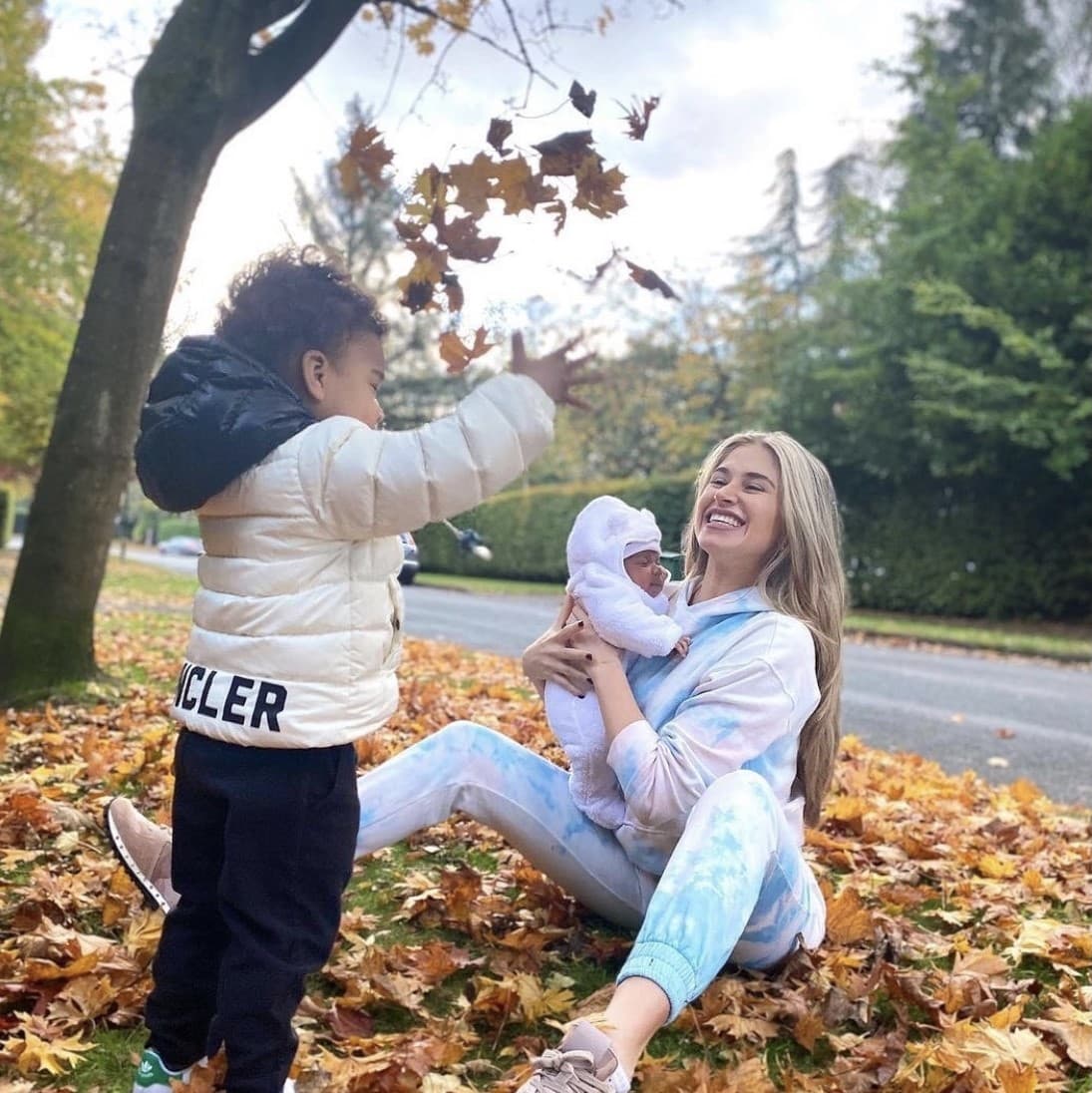 Tras terminar la carrera, la modelo decidió irse a vivir a los Estados Unidos para poder continuar con su carrera de modelaje.