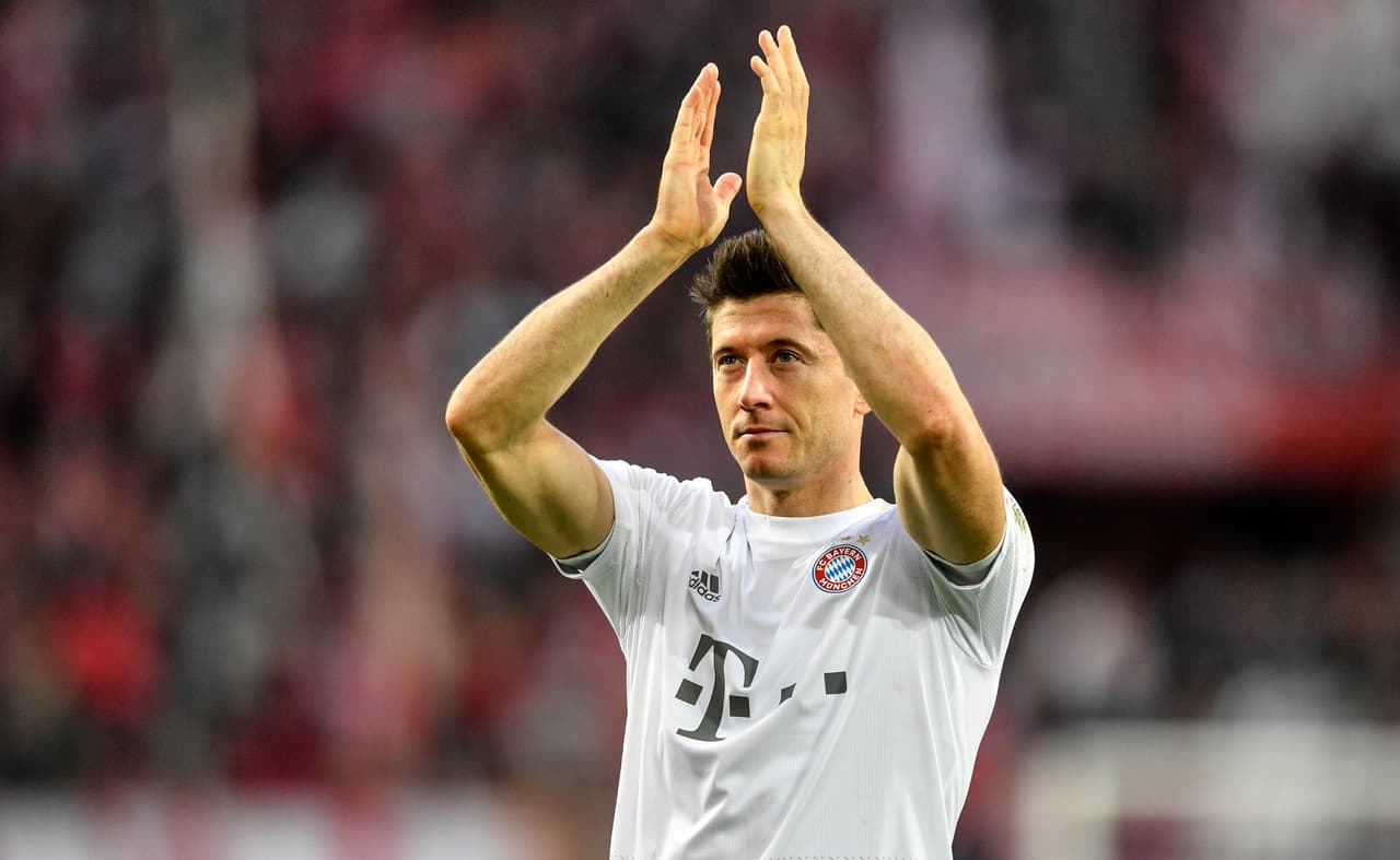 Nadie ha metido más goles en la presente Bundesliga que Robert Lewandowski y el polaco vuelve a las canchas para competir por la Bota de Oro.