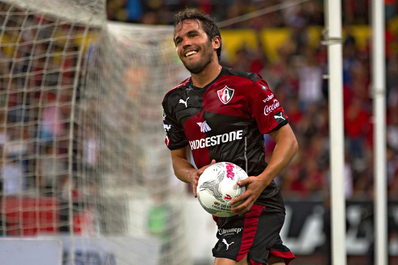 Álvaro González es otro que llegó desempacado del 'viejo' continente y que no tuvo mucha suerte con el Atlas. El mediocampista duró un año con los rojinegros antes de abandonar la institución.