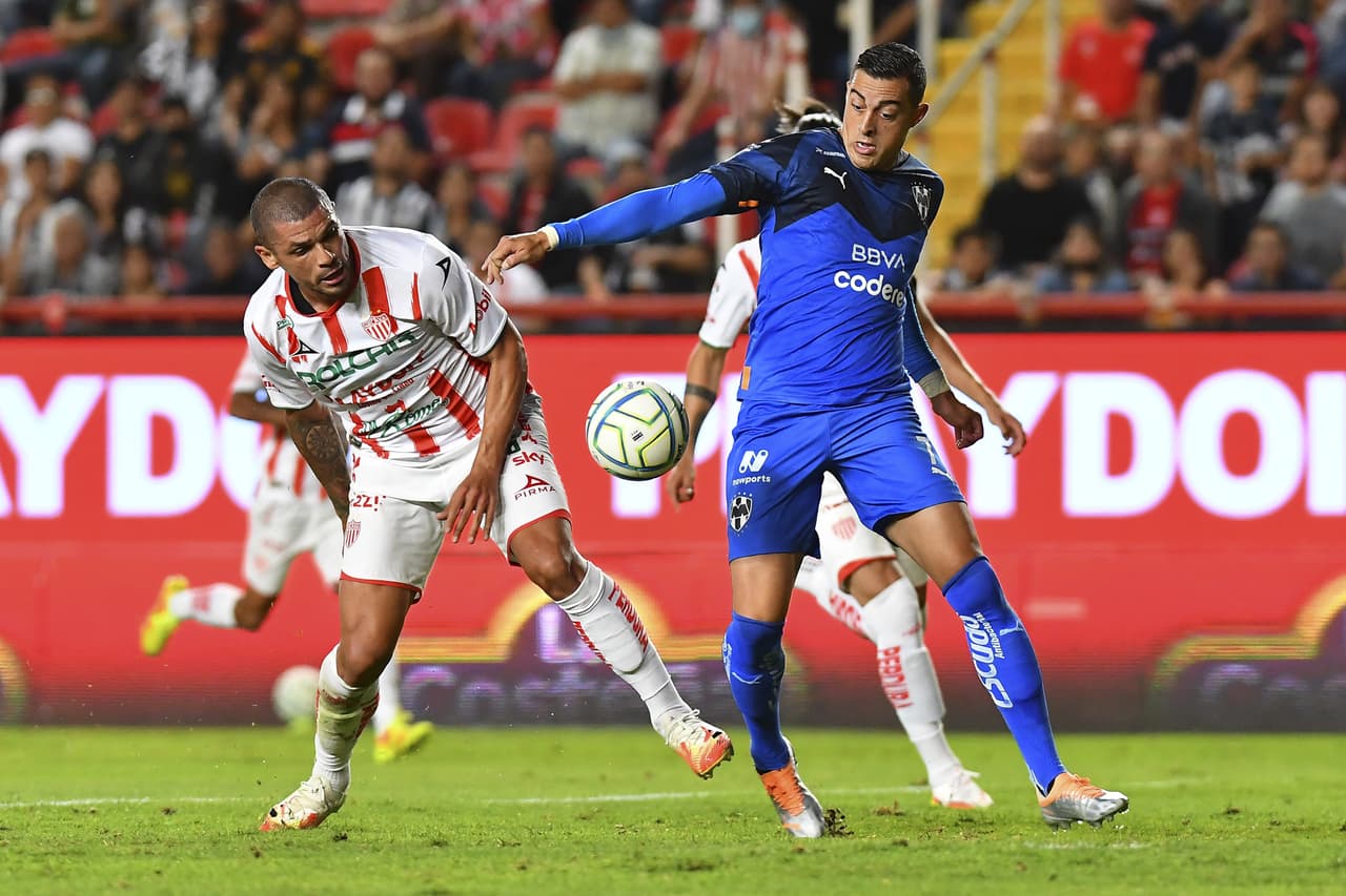 Con goles de Rodrigo Aguirre y Ponchito González, Monterrey vino de atrás para vencer 1-2 al Necaxa y treparse de forma momentánea en la cima del Apertura 2022.