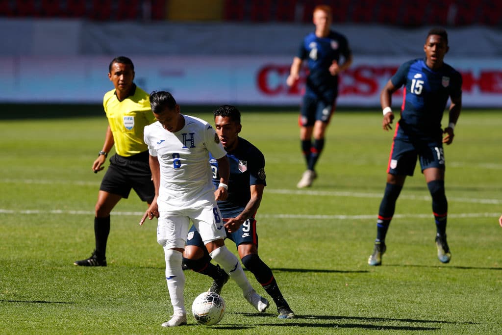 Juan Carlos Obregón y Luis Palma se encargan de continuar con la pesadilla de Estados Unidos en el Preolímpico y los eliminan por cuarta vez consecutiva con un marcador de 2-1.